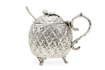 Lot 486 - A Victorian sterling silver mustard pot,...