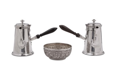 Lot 416 - A pair of George V sterling silver cafe au...