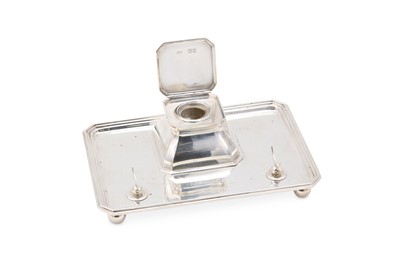 Lot 19 - An Edwardian sterling silver inkstand, London...