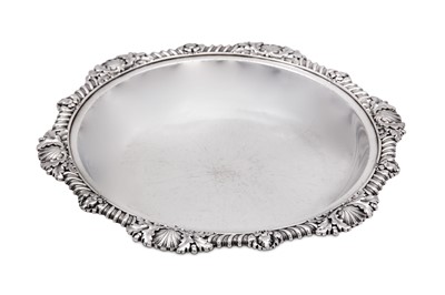 Lot 95 - A George IV sterling silver entrée dish base,...