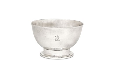 Lot 90 - A George III Irish sterling silver footed bowl,...