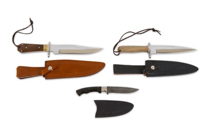 Lot 100 - Three modern knives comprising: 1) Perkin...