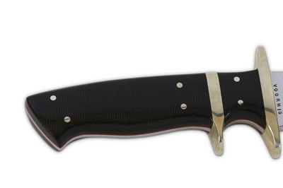 Lot 109 - A modern sib-hilt fighting knife with black...