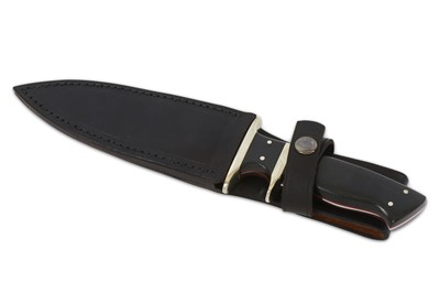 Lot 109 - A modern sib-hilt fighting knife with black...