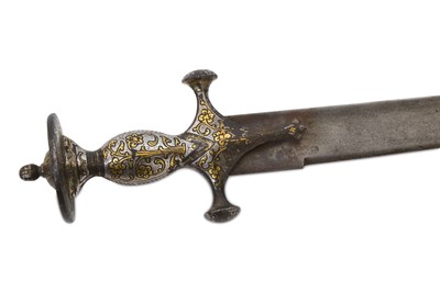 Lot 16 - A high status Indian tulwar (sword) with gold...