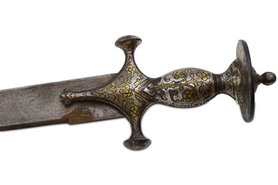 Lot 16 - A high status Indian tulwar (sword) with gold...