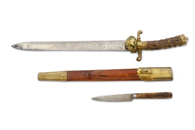 Lot 53 - A 19th century hunting sword or hanger, with...