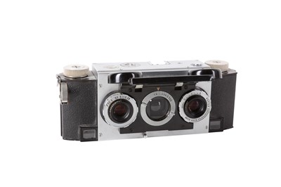 Lot 963 - A David White Stereo Realist Camera Serial No:...