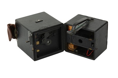 Lot 94 - A Graflex Fingerprint Camera Date: 1918-1952...