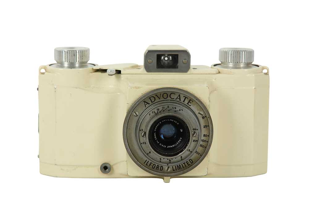 Lot 10 - Ilford Advocate I Viewfinder Camera Serial No:...