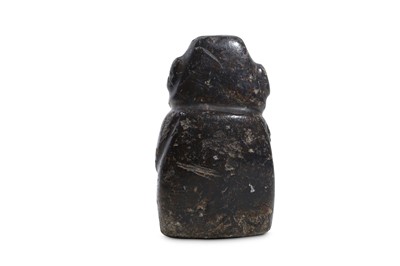 Lot 174 - A PRE-COLUMBIAN HARDSTONE FIGURE Guerrero...