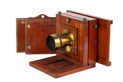 Lot 84 - A Whole Plate Mahogany Studio Camera with...