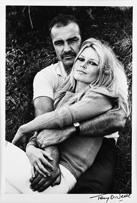Lot 219 - Terry O'Neill b. 1938 SEAN CONNERY AND...