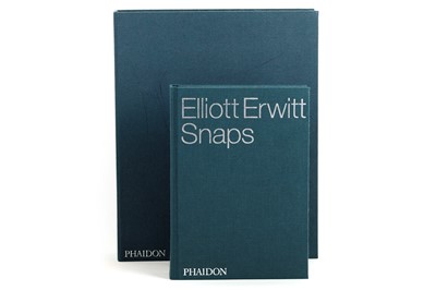 Lot 196 - Elliott Erwitt (b. 1928) SNAPS COLLECTORS...