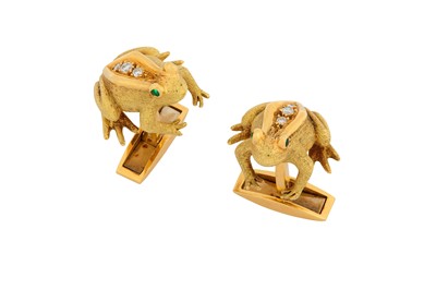 Lot 87 - A pair of emerald and diamond frog cufflinks,...