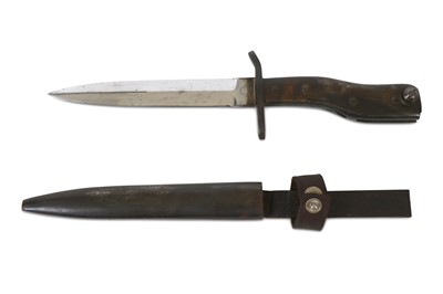 Lot 144 - A WW1 type German Army DEMAG fighting knife....