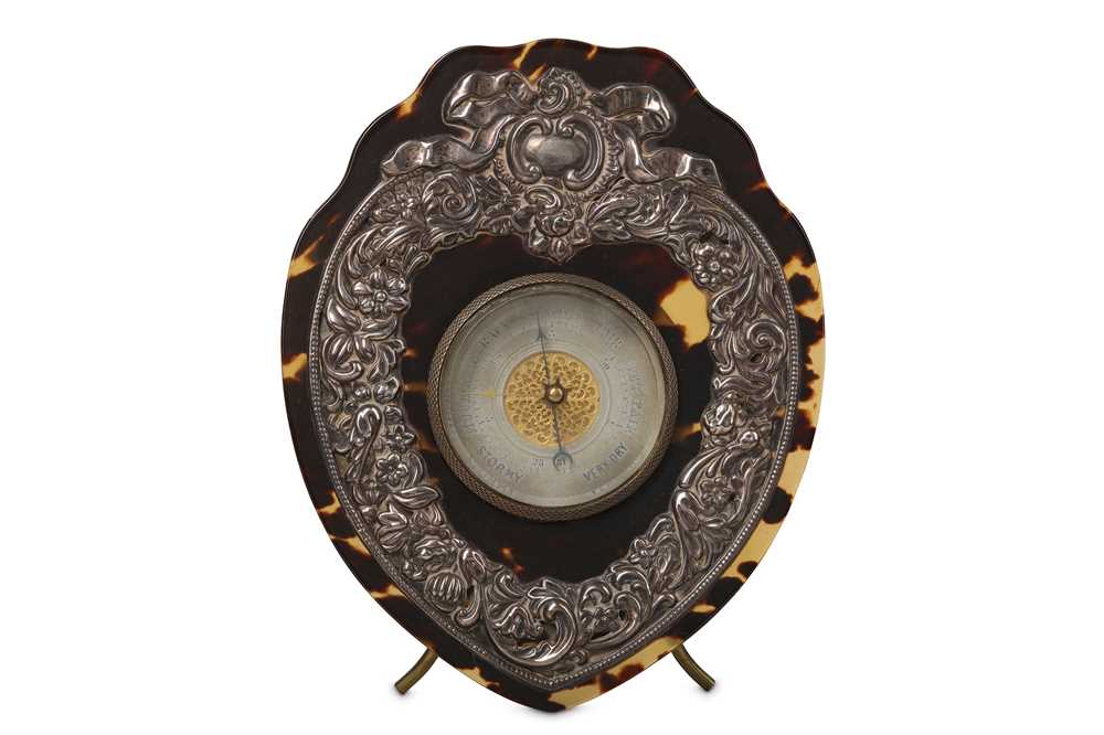 Lot 48 - A LATE 19TH CENTURY TORTOISESHELL AND SILVER...