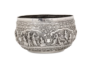 Lot 212 - A mid-20th century Burmese unmarked silver large bowl, Rangoon circa 1949 by a ‘leaf maker’