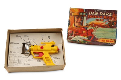 Lot 228 - A Palitoy Genuine Dan Dare Cosmic Ray Gun,...