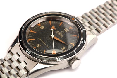 Lot 22 - OMEGA. A MENS EXTREMELY RARE STAINLESS STEEL...