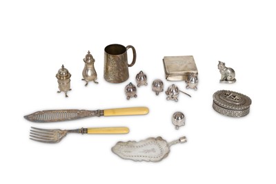 Lot 110 - A quantity of silver items to include two...