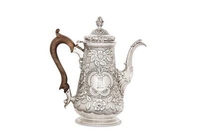 Lot 84 - A George III Scottish sterling silver coffee...